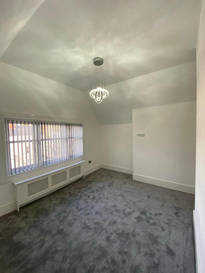 Penthouse Apt8 Apartment Wolverhampton Exterior photo