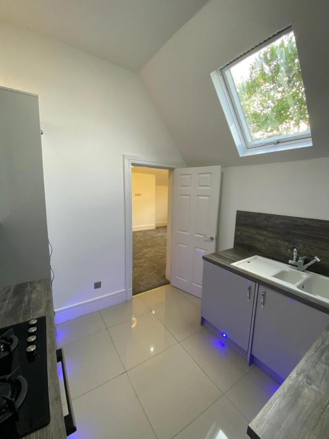 Penthouse Apt8 Apartment Wolverhampton Exterior photo